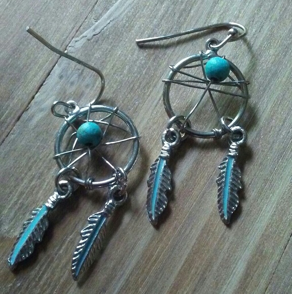 Jewelry - Picture 2 of 2